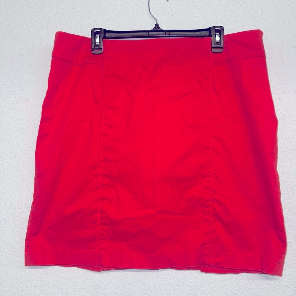 New York & Company Crimson Red Mini Skirt (NWOT) Size 18